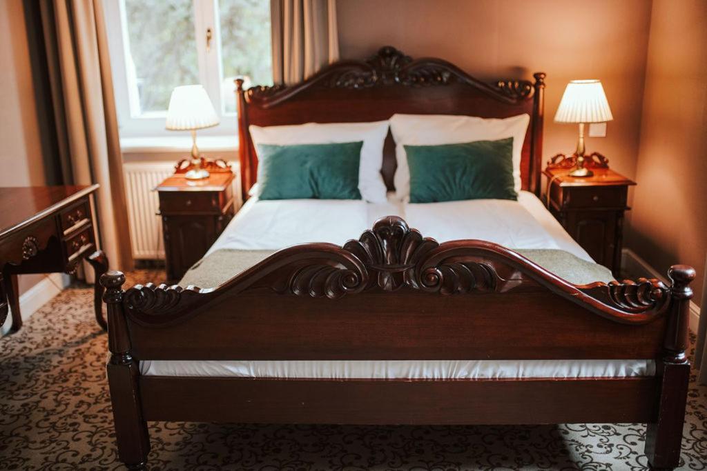 Hotel Debowy Biowellness & Spa Gory Sowie 别拉瓦 外观 照片