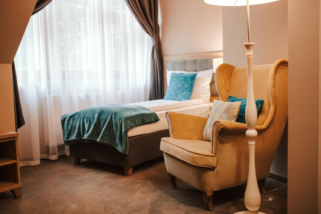 Hotel Debowy Biowellness & Spa Gory Sowie 别拉瓦 外观 照片