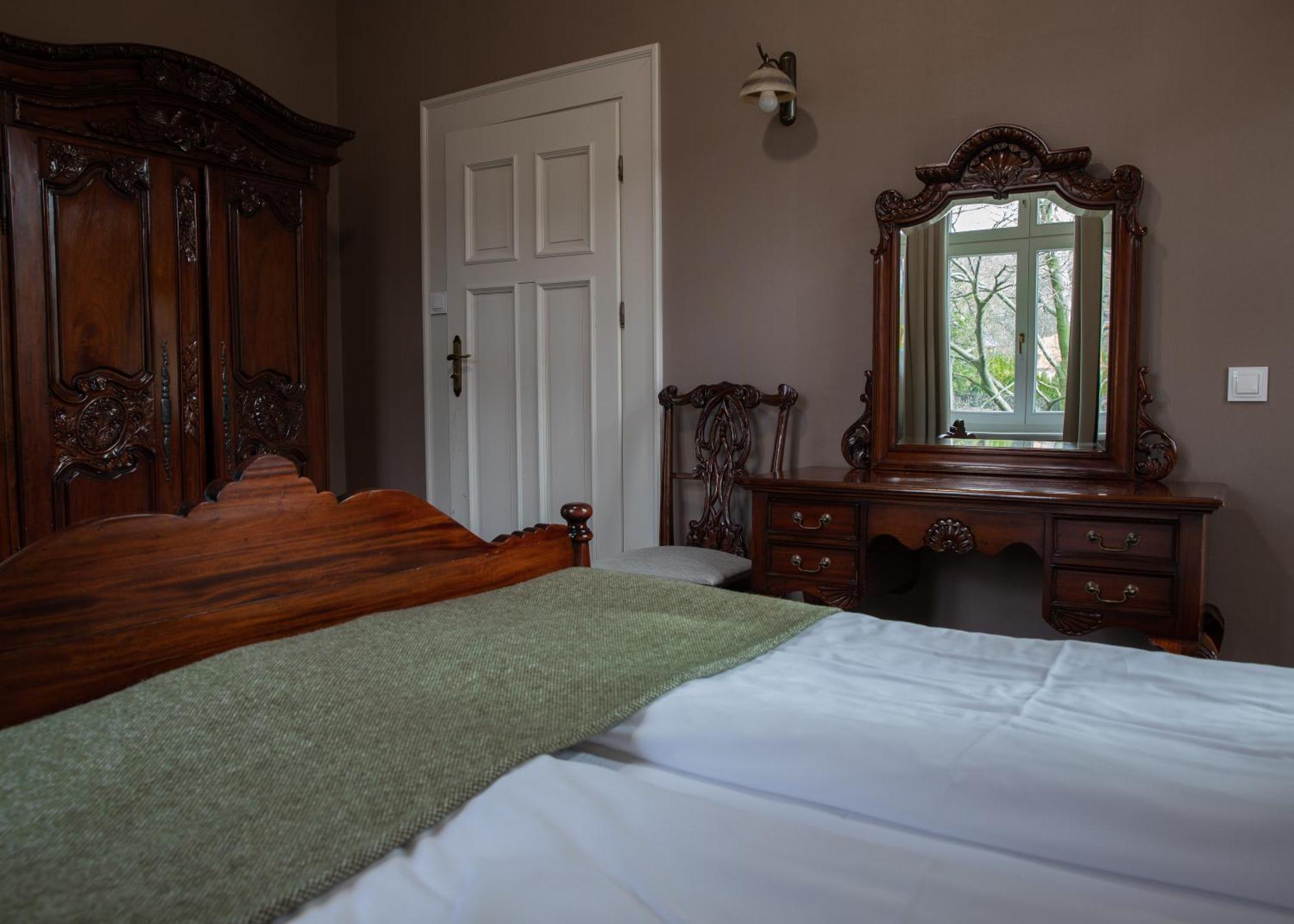 Hotel Debowy Biowellness & Spa Gory Sowie 别拉瓦 外观 照片