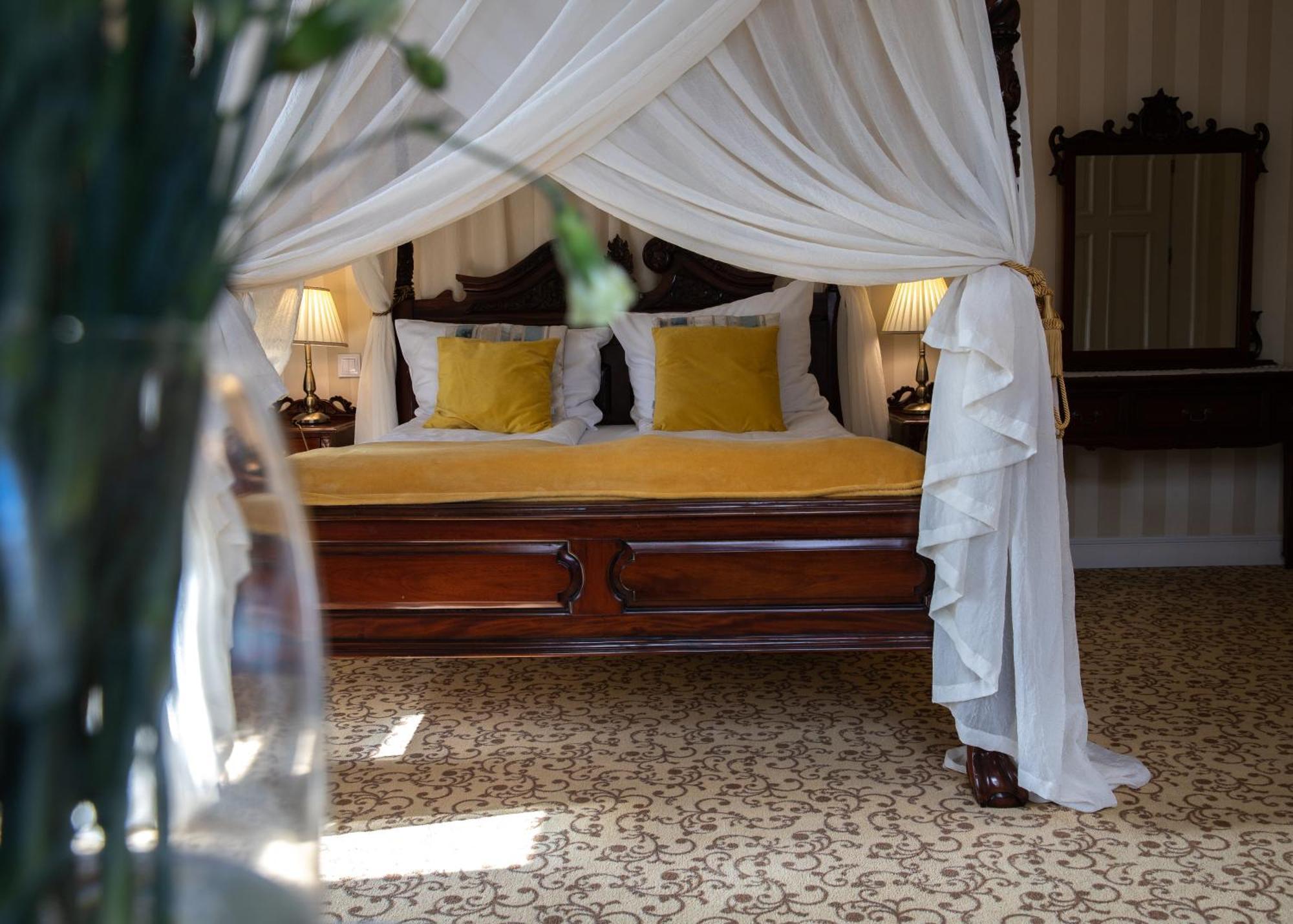 Hotel Debowy Biowellness & Spa Gory Sowie 别拉瓦 外观 照片